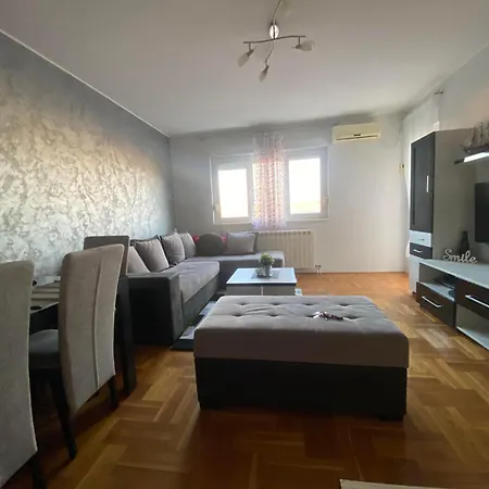 Malina 24 Lägenhet Belgrad Exteriör bild